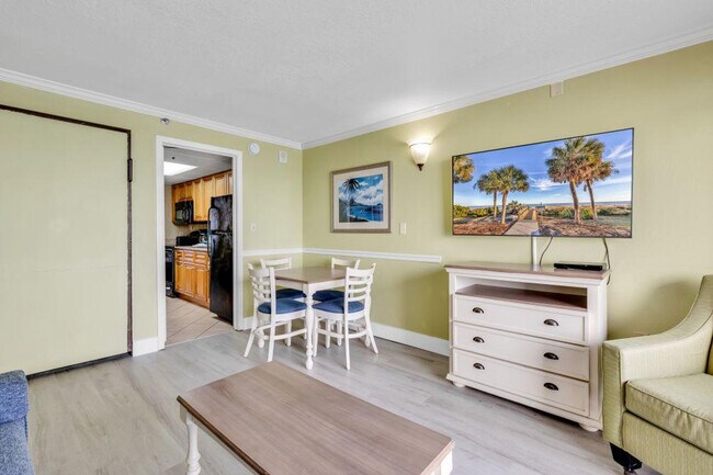 Building Photo - 3000 N Ocean Blvd