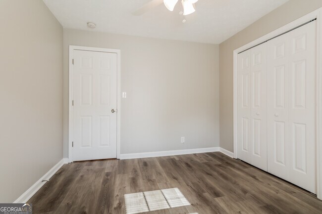 Building Photo - 941 Grier Rd