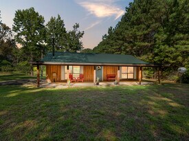 Building Photo - 309 Lynch Clements Rd