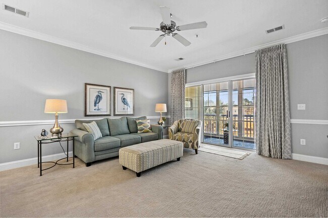 Building Photo - 4140 Hibiscus Dr