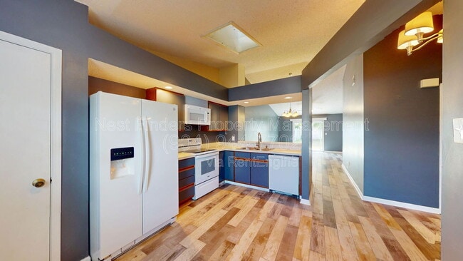 Building Photo - 2476 Spring Vale Rd