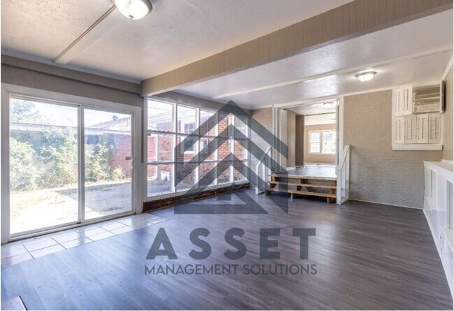 Building Photo - 4 Bedroom Available for Lease & Rent to Own!