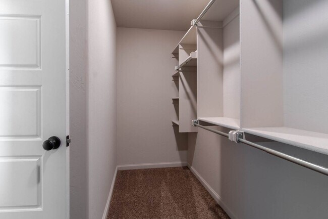 Building Photo - A Charming 3BD/2BTH Retreat with Modern El...