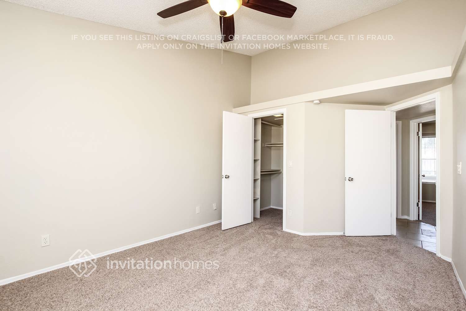 Building Photo - 5704 W Villa Theresa Dr