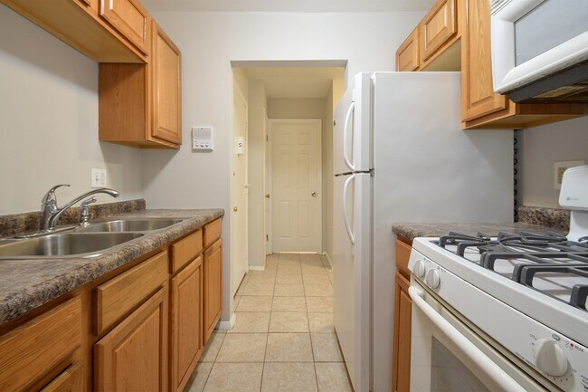 Building Photo - 869 Trace Dr