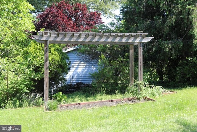 Building Photo - 1408 Pride Tree Cir