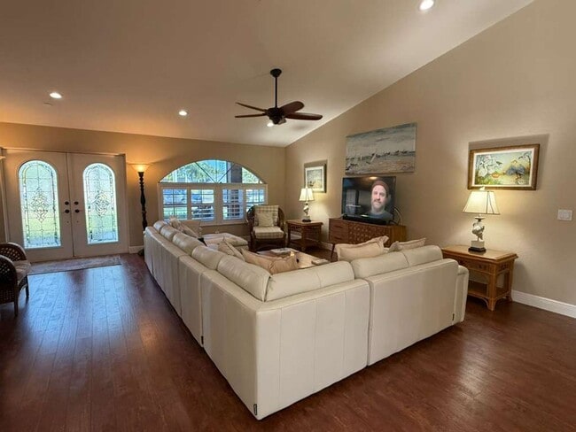 Building Photo - 4BR / 2BA Pool Home Near the Beach – Bonita Springs, FL