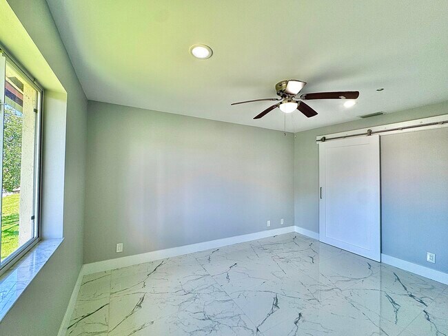Building Photo - 340 NW 67th St