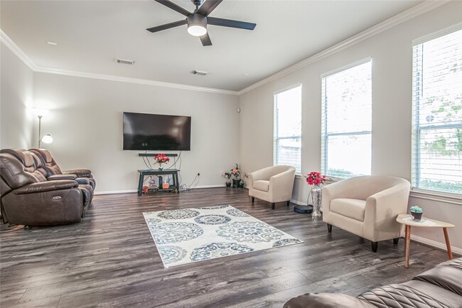 Building Photo - 16418 Pademelon Dr