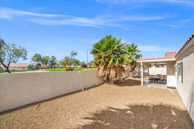 Building Photo - Multiple Living Areas 4-Bedroom Retreat with Vaulted Ceilings & No Carpet
