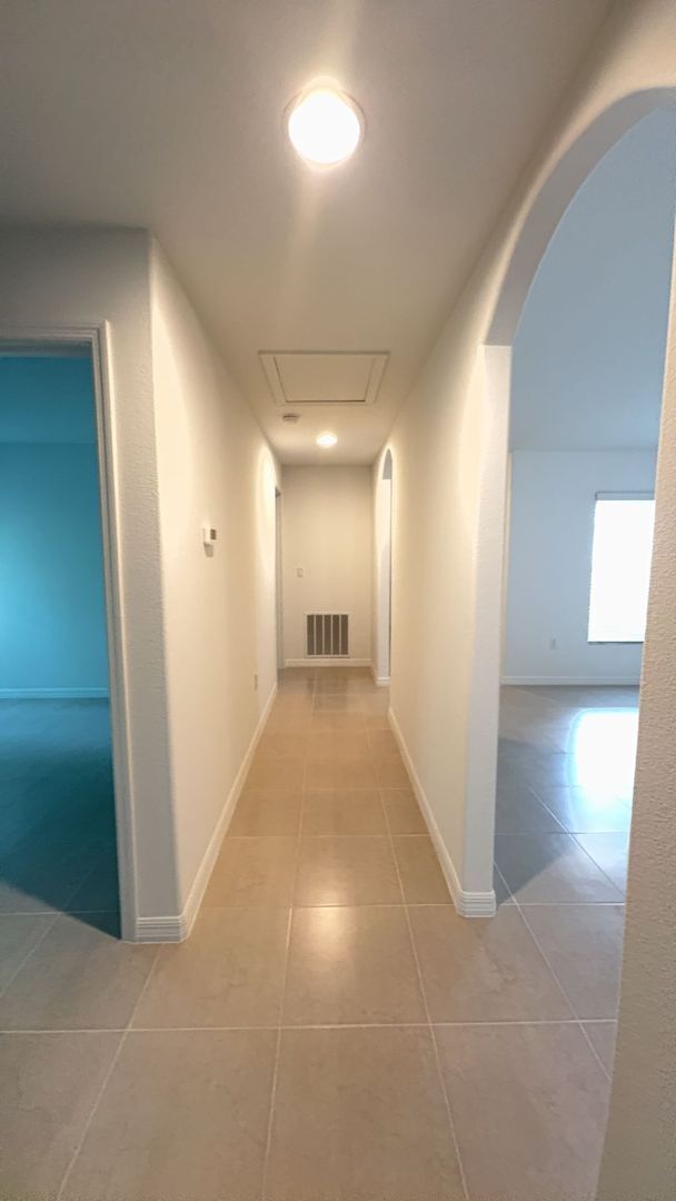 Building Photo - BRAND NEW Beautiful 4-bedroom, 3-bathroom ...