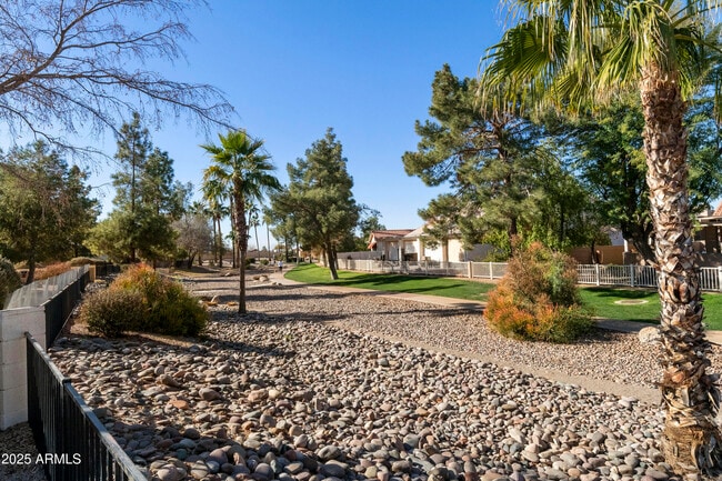 Building Photo - 11115 E Bellflower Ct