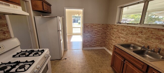 Building Photo - 3 Bedroom Home in Columbus, GA