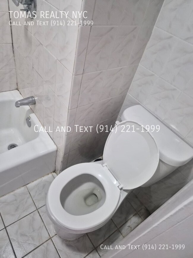 Building Photo - 224 Sommerville Pl