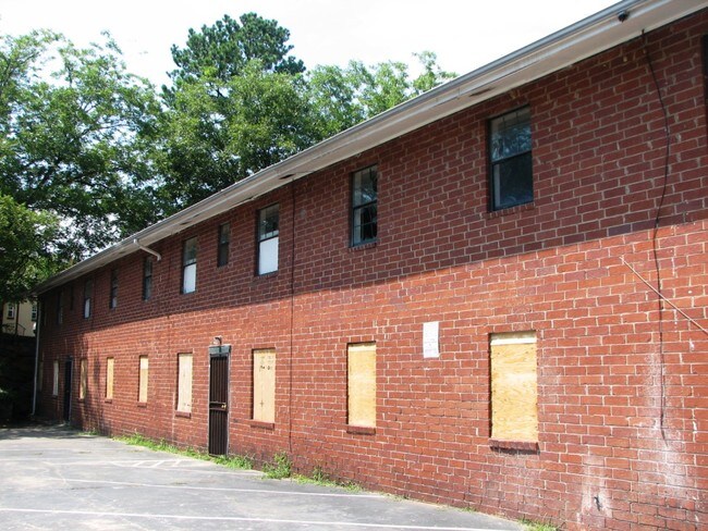 2167 SW Martin Luther King Dr Atlanta, GA Apartment Finder