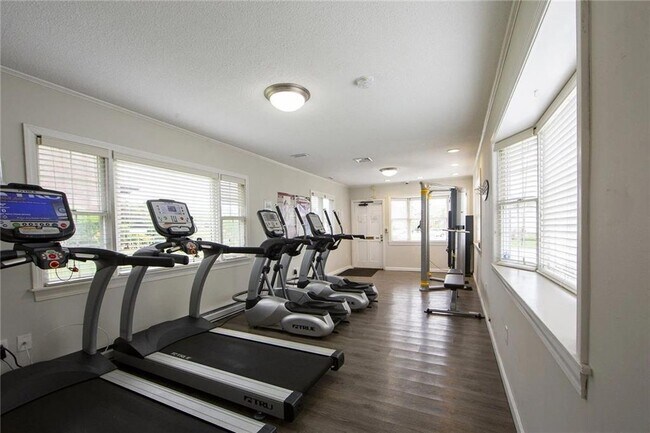 Building Photo - 3 Admiralty Dr