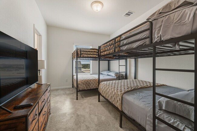 Building Photo - 2017 Ridge Runner Dr