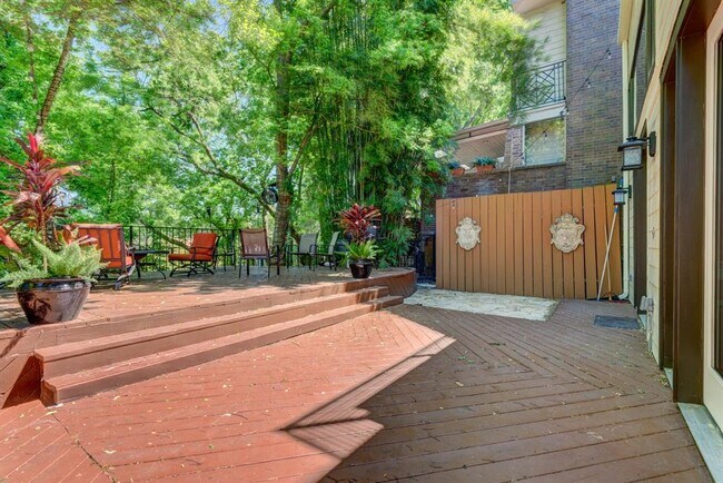 Building Photo - 4734 Post Oak Timber Dr