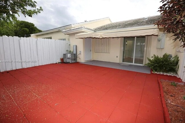 Building Photo - 14659 SW 126th Pl