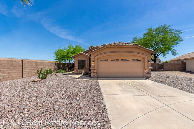 Primary Photo - 3 br, 2 bath House - 3431 E Menadota Dr