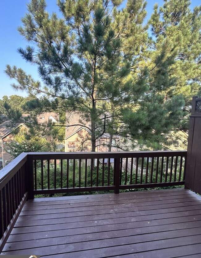 Building Photo - Beautifully Renovated 3-Bedroom, 2.5-Bath Townhome in the Heart of Alpharetta/Milton!