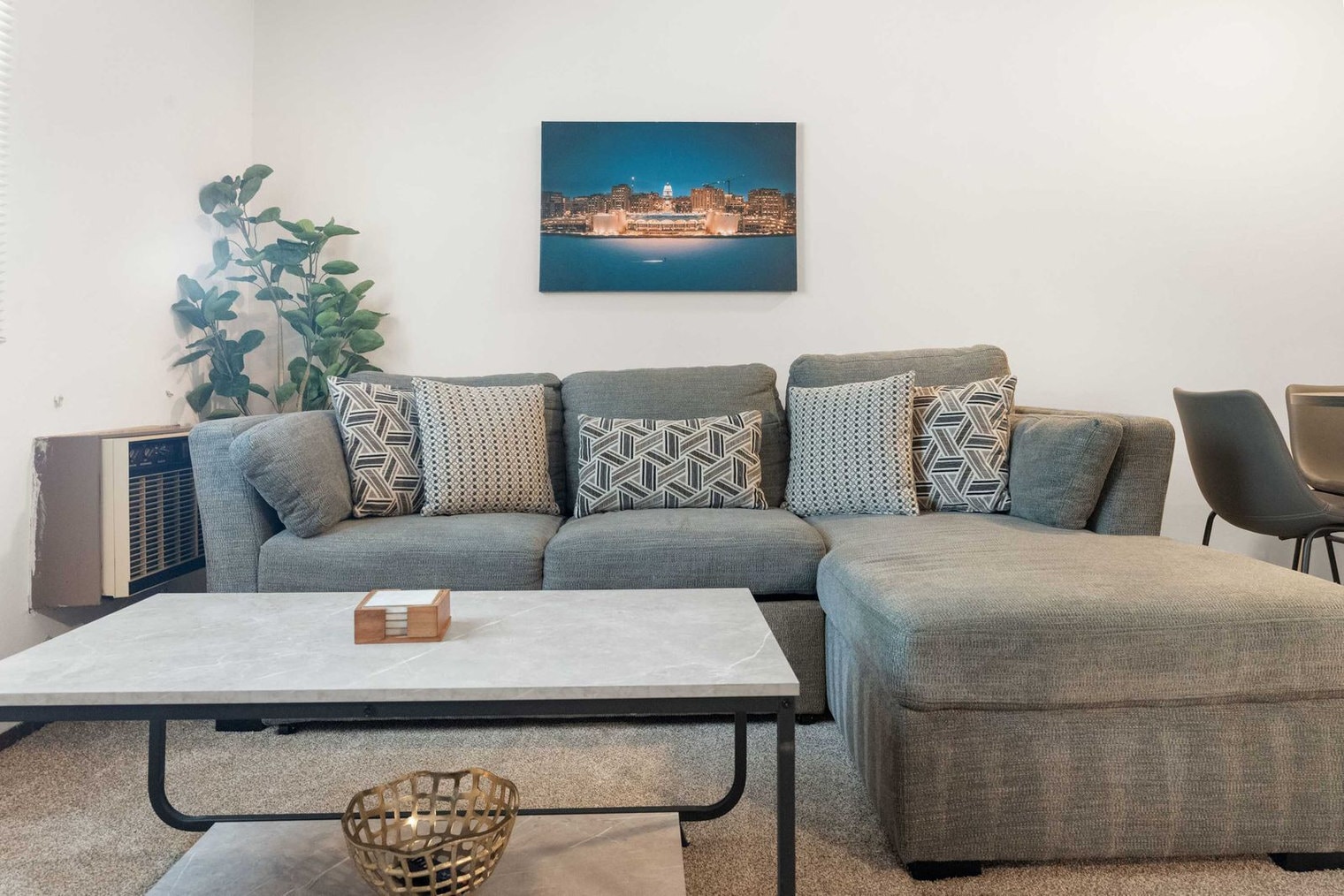 Building Photo - 2601 University Ave