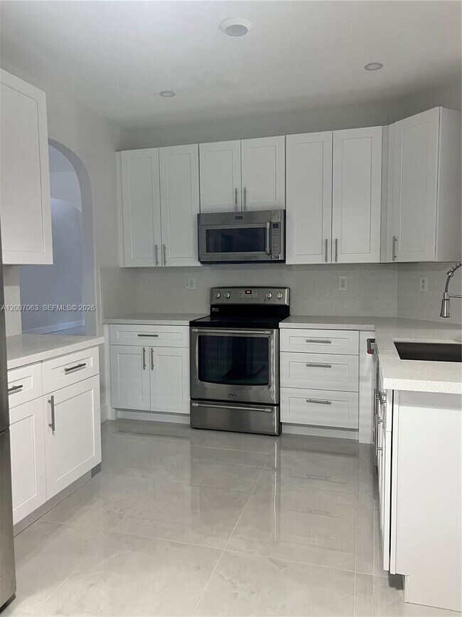 Building Photo - 16475 SW 84th Ln