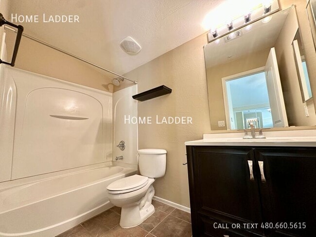 Building Photo - 4201 E Jasper Dr