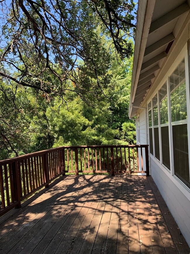 Building Photo - Spacious 3-Bedroom Home with Greenbelt Views & Landscaping Included