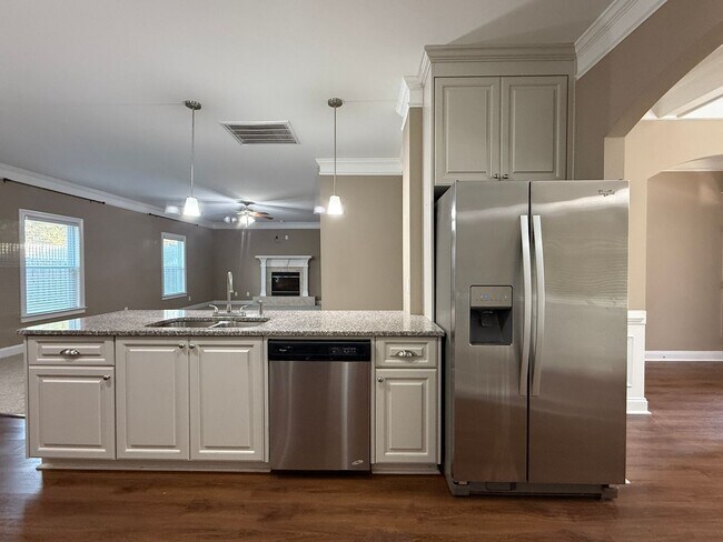 Building Photo - Evans, GA Home with 4 Beds/2.5 Baths