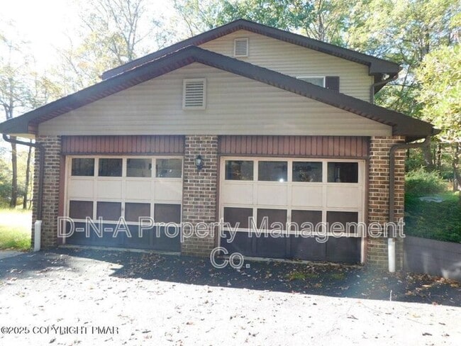 Building Photo - 1134 Scotrun Dr