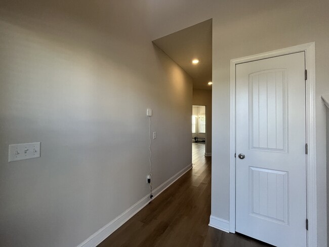 Building Photo - 1211 Grayson Ave