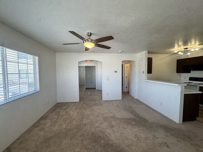 Building Photo - 3423 McCormick Blvd