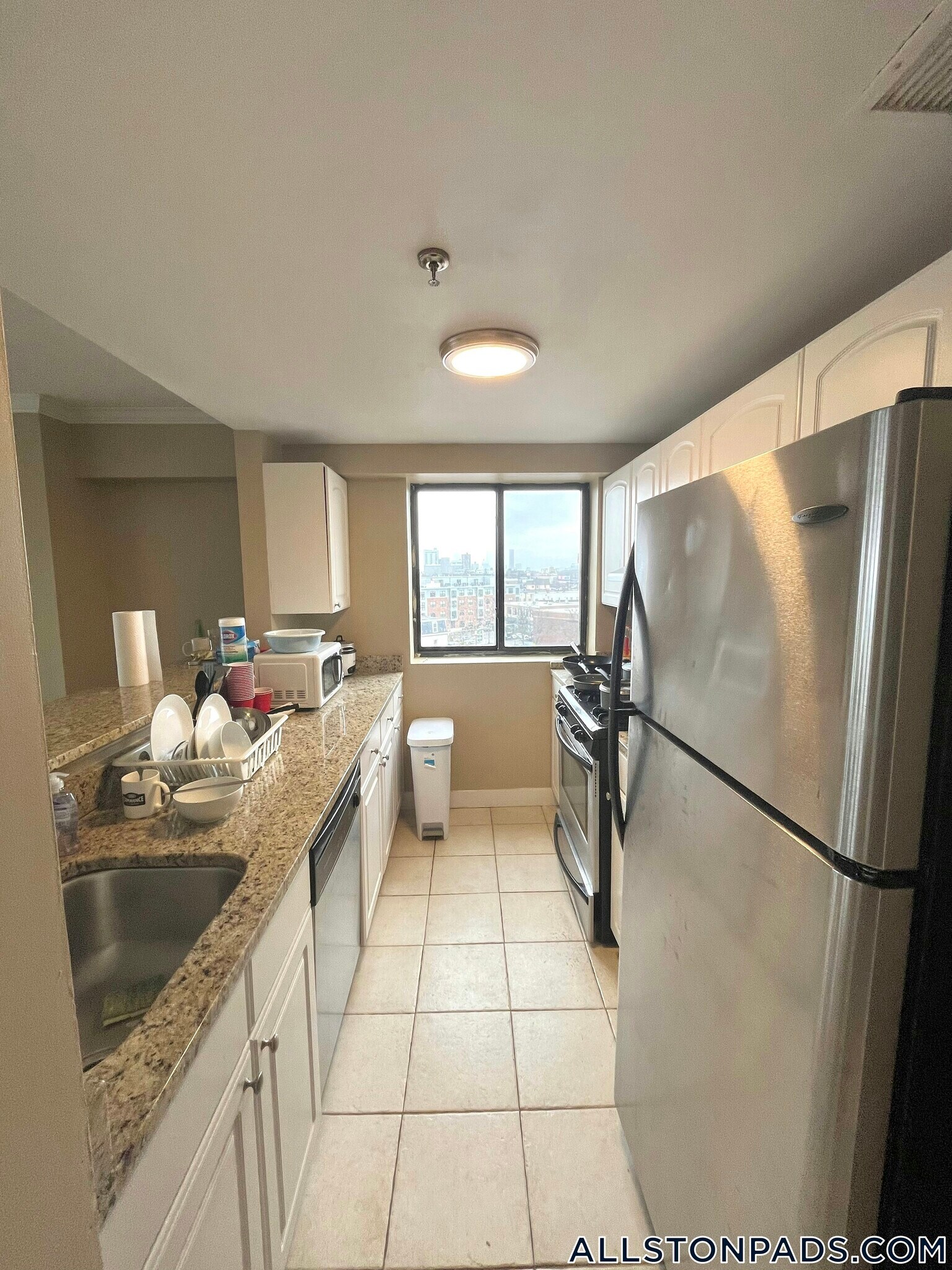 Building Photo - 15 N Beacon St