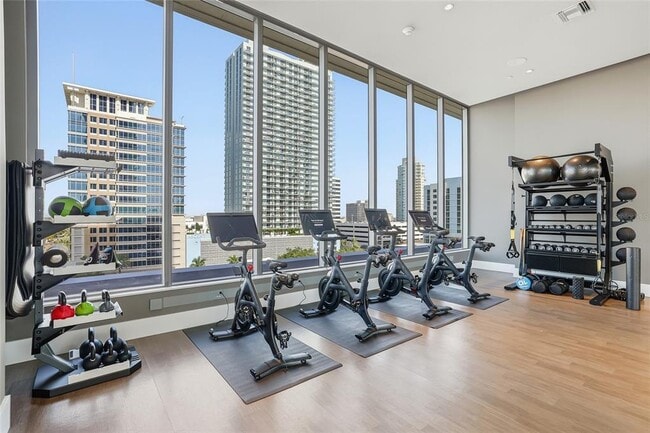 Building Photo - 275 1st Ave S