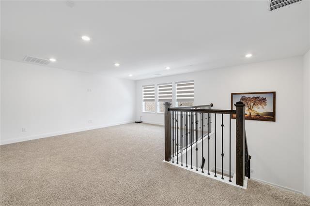 Building Photo - 1921 Bristol St