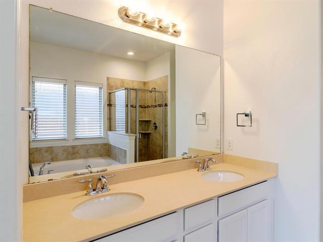 Building Photo - 1700 Meadow Trail Ln