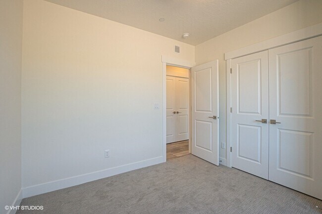 Building Photo - 3208 Quarry Springs Dr