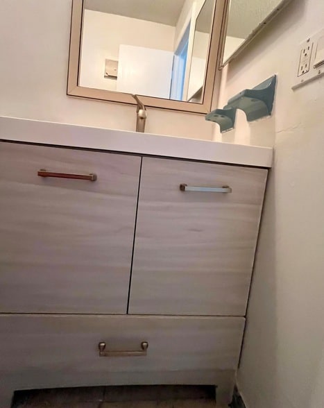 Building Photo - 101 Leisure Lake Cir