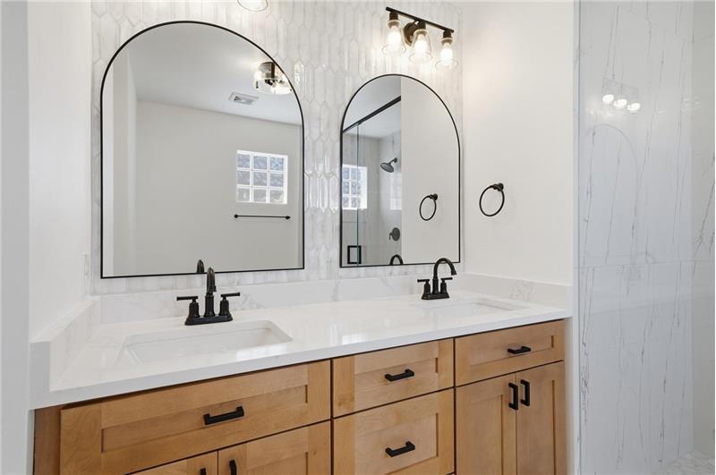 Building Photo - 3422 NW 110th Way