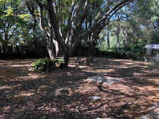 Building Photo - 1811 Atkamire Dr