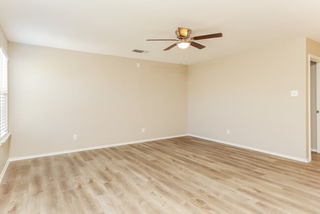 Building Photo - 8527 Cheyenne Bluff