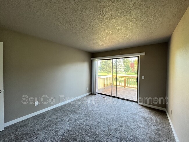 Building Photo - 20635 NW Lapine Way