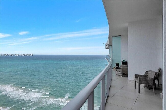 Building Photo - 4111 S Ocean Dr