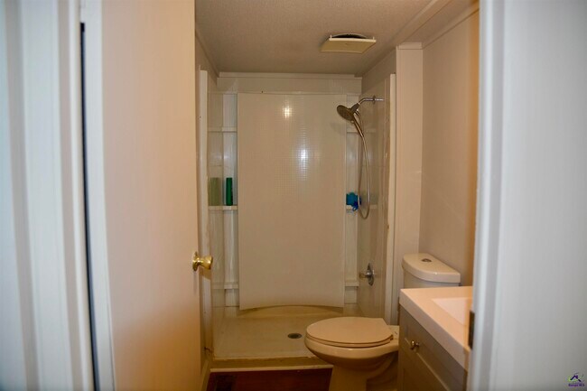 Building Photo - 111 Brighton Dr