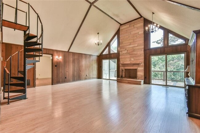 Building Photo - 935 Powderbag Creek Rd