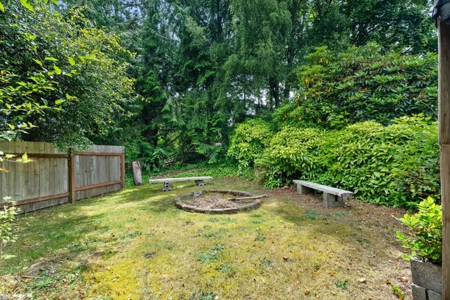 Building Photo - 3612 Seabreeze Ave
