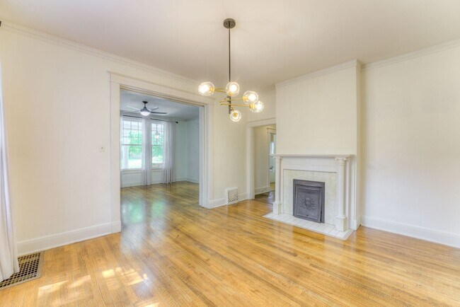 Building Photo - JULY MOVE IN SPECIAL - 1/2 OFF FIRST MONTH...