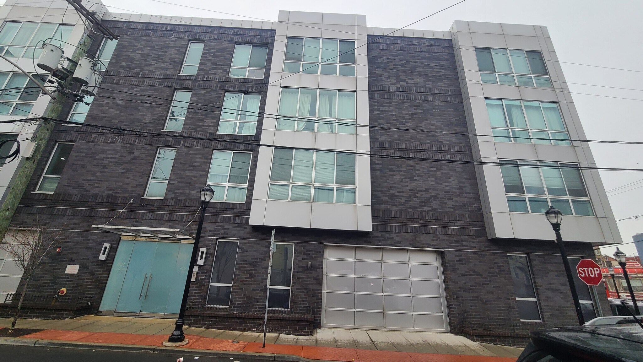 Building Photo - 3121 Central Ave