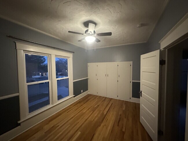 Building Photo - "Charming 3-Bed Oasis with Granite Touches & Cozy Fireplace in Nampa!"